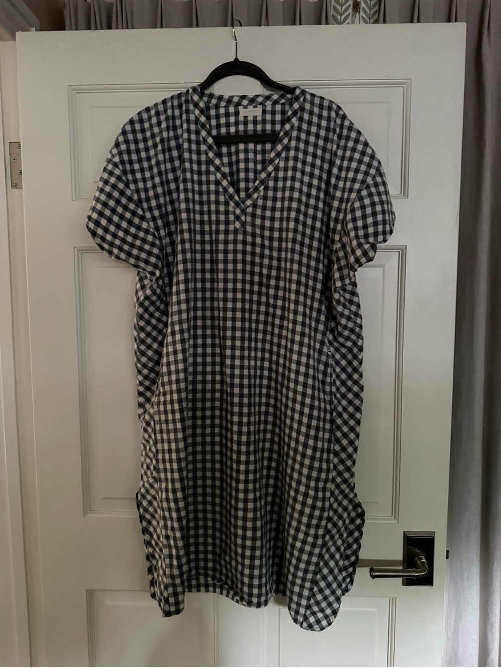 Checked V-Neck Short Sleeve - blue & White gingham caftan